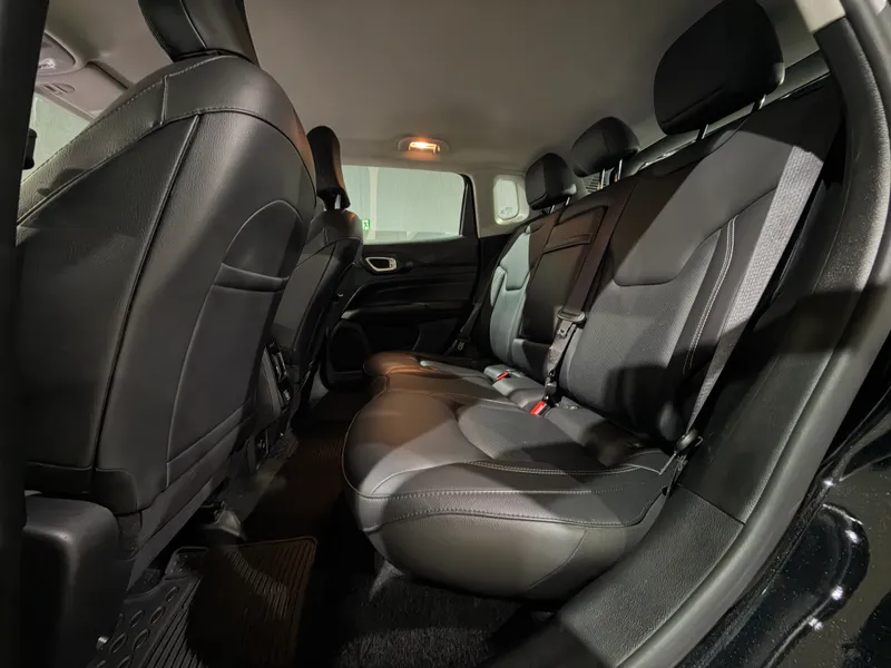 Jeep Compass Preto