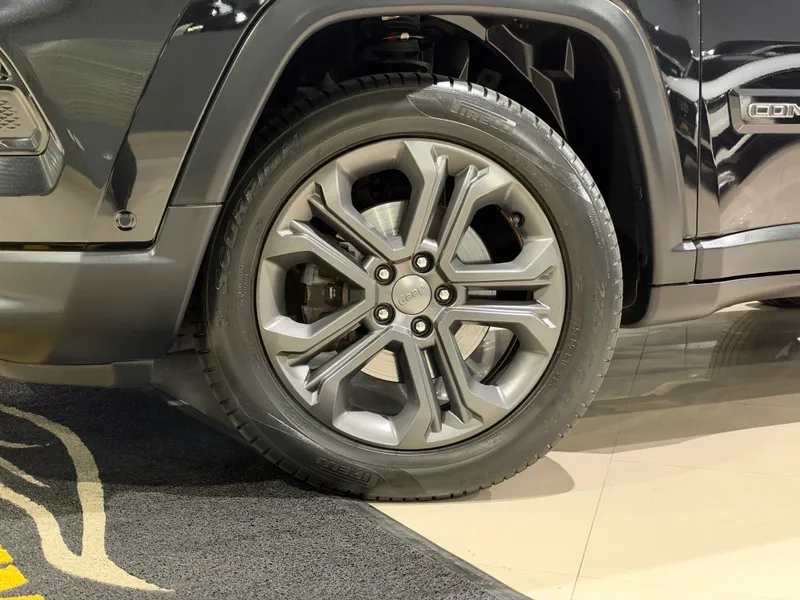 Jeep Compass Preto