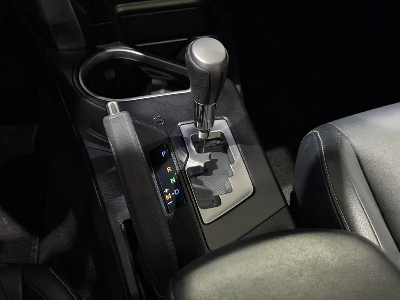 Toyota RAV4 Prata