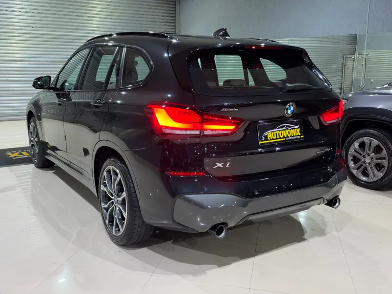 BMW X1 Preto