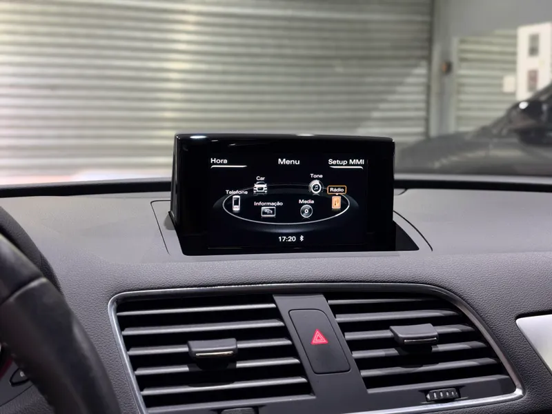 Audi Q3 Prata