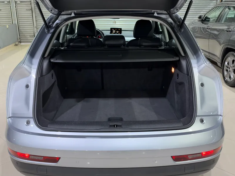 Audi Q3 Prata