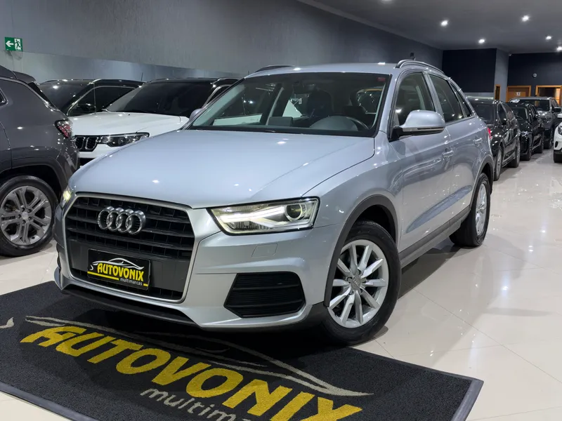 Audi Q3 Prata