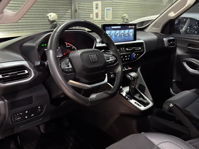 Fiat Titano Cinza