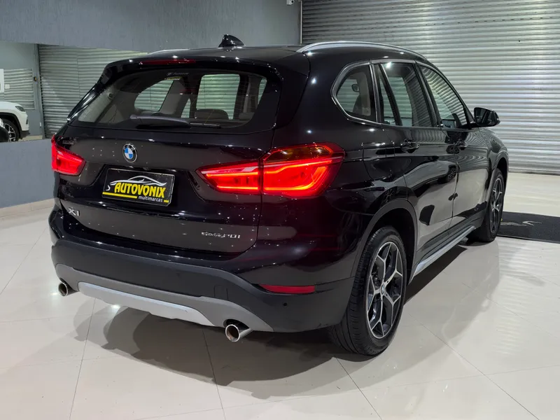 BMW X1 Preto