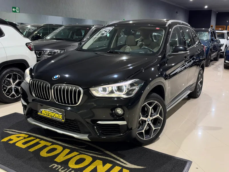 BMW X1 Preto