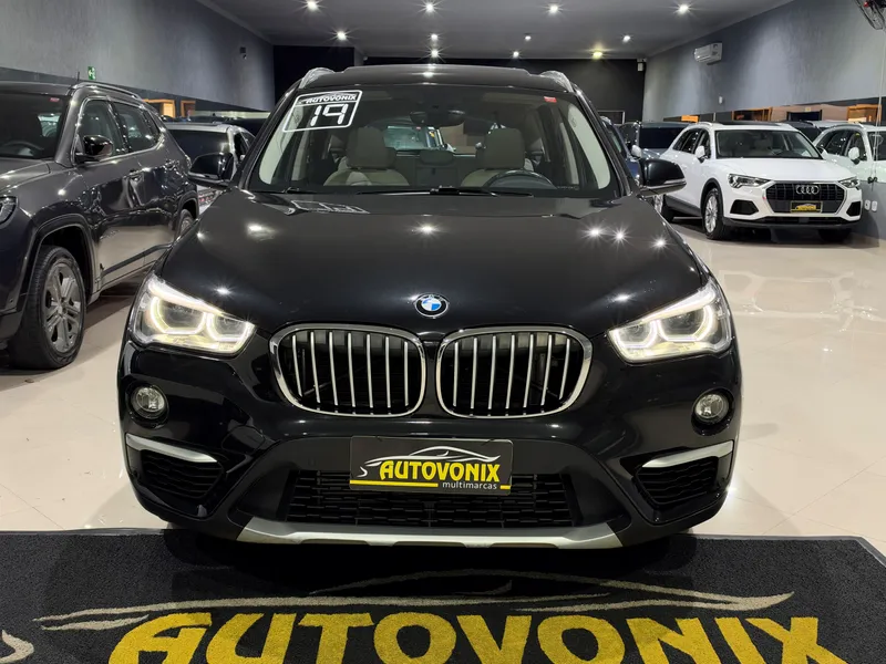 BMW X1 Preto
