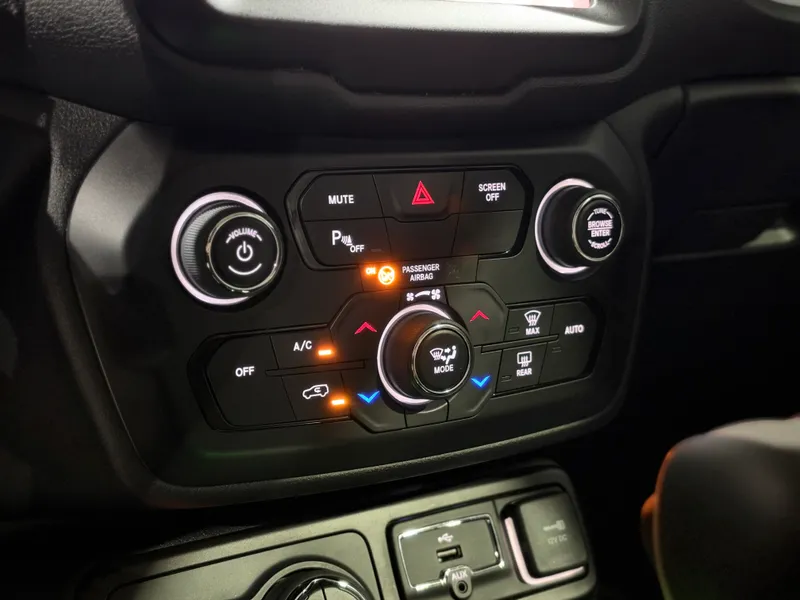 Jeep Renegade Preto