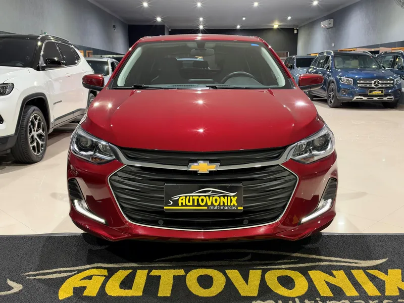 Chevrolet Onix Vermelho