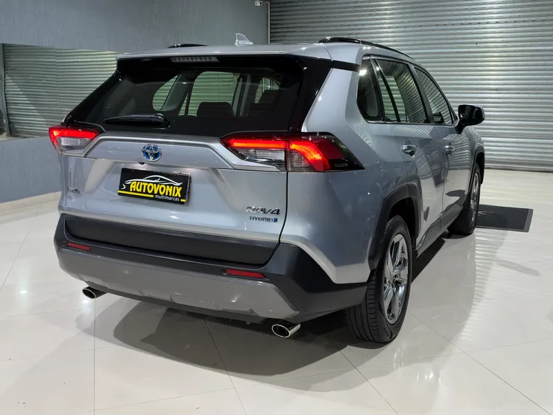 Toyota RAV4 Prata