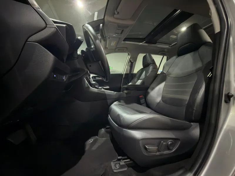 Toyota RAV4 Prata