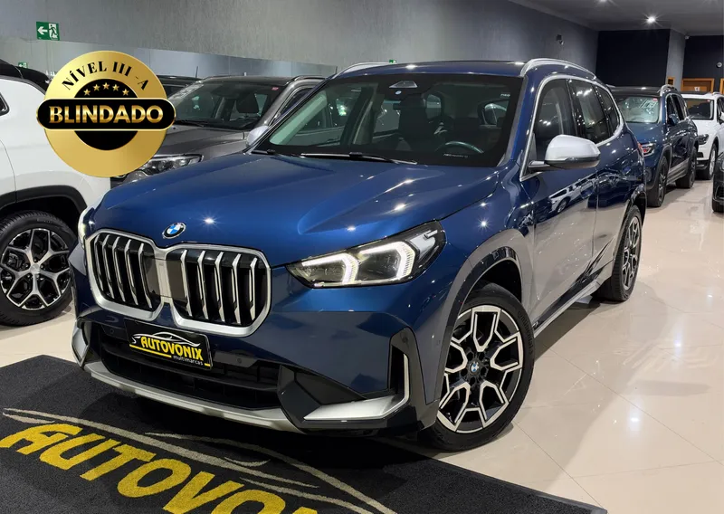 BMW X1 Azul