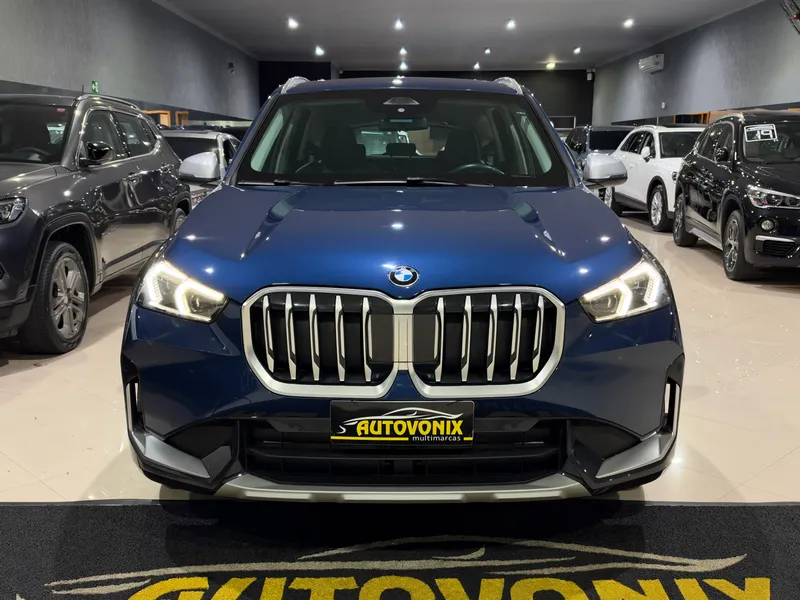 BMW X1 Azul