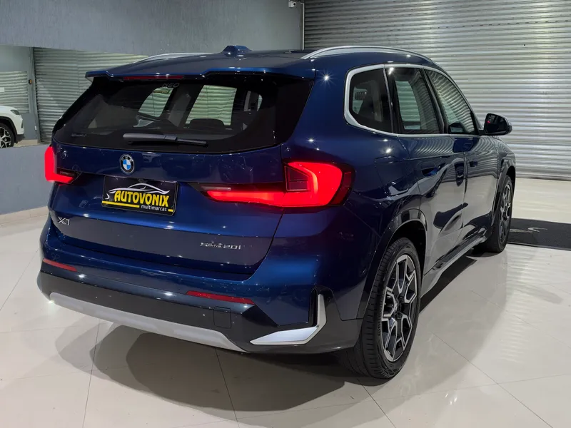 BMW X1 Azul