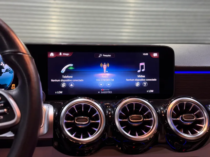 Mercedes Benz GLB 200 Azul
