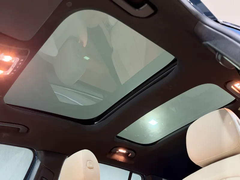 Mercedes Benz GLB 200 Azul