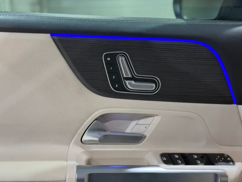 Mercedes Benz GLB 200 Azul