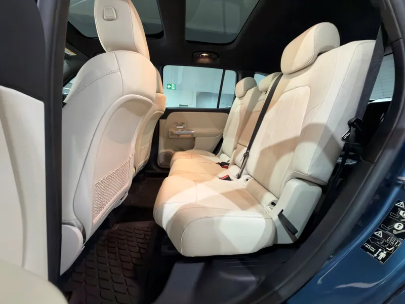 Mercedes Benz GLB 200 Azul
