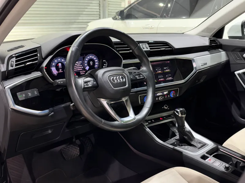 Audi Q3 Branco