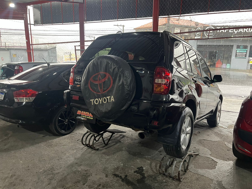 Toyota RAV4 Preto