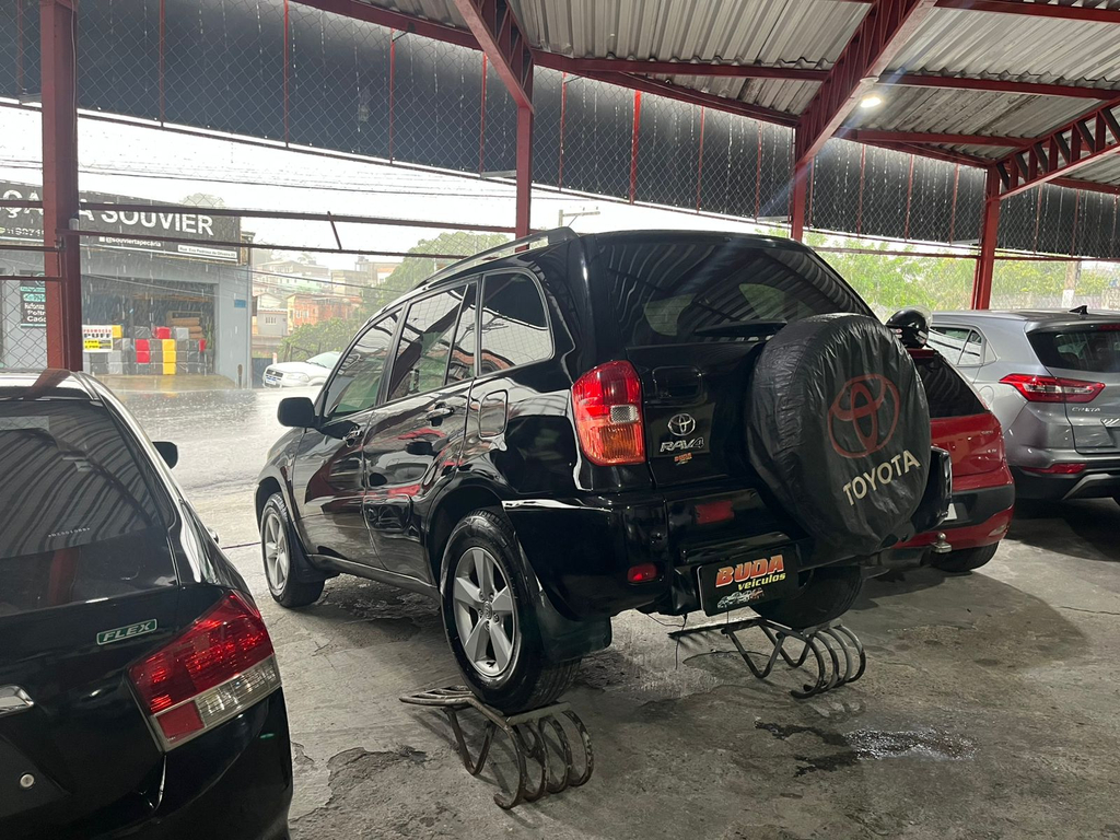 Toyota RAV4 Preto