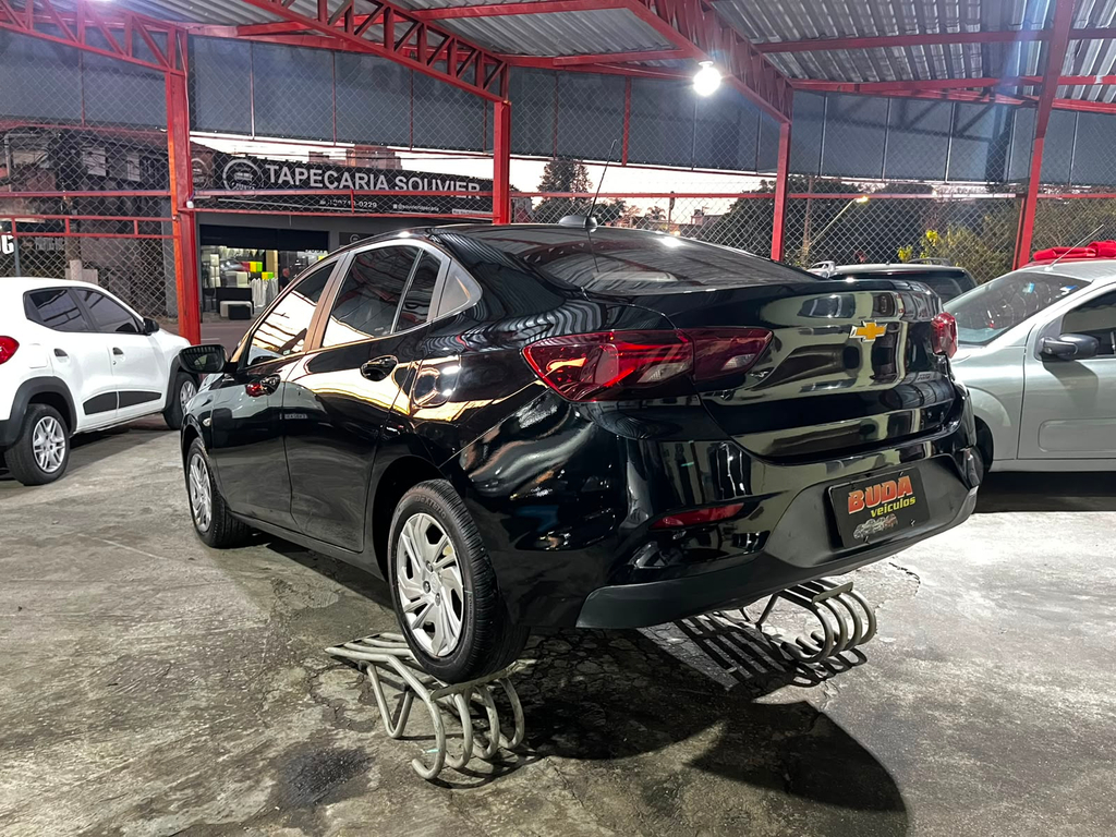 Chevrolet Onix Preto