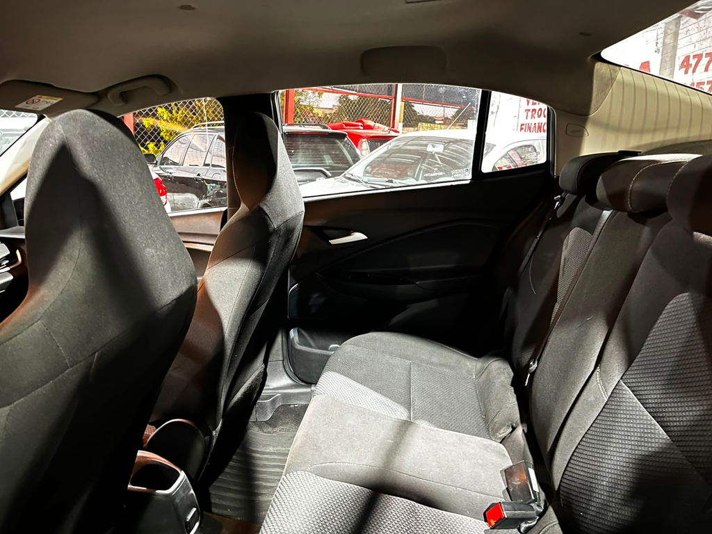 Chevrolet Onix Preto