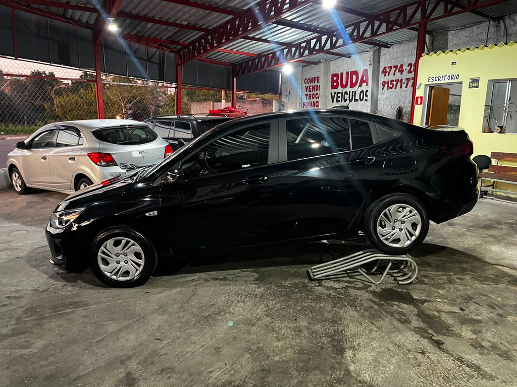 Chevrolet Onix Preto