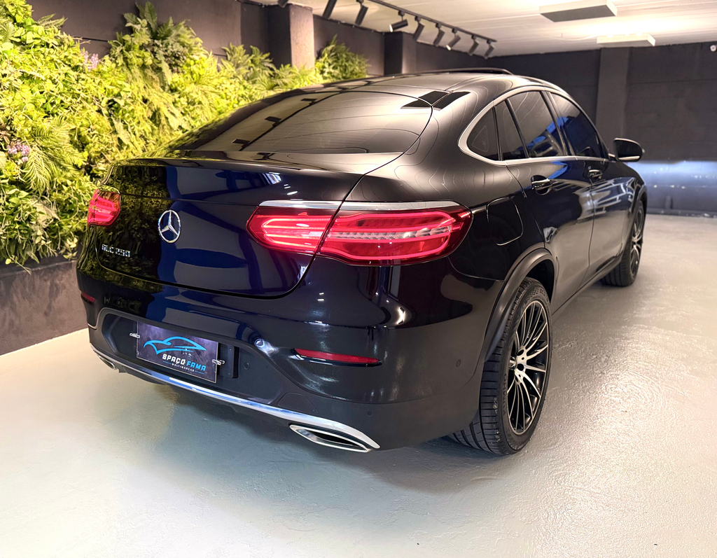 Mercedes Benz GLC 250 Preto
