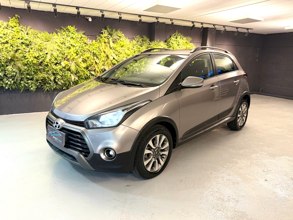 Hyundai HB20X Prata