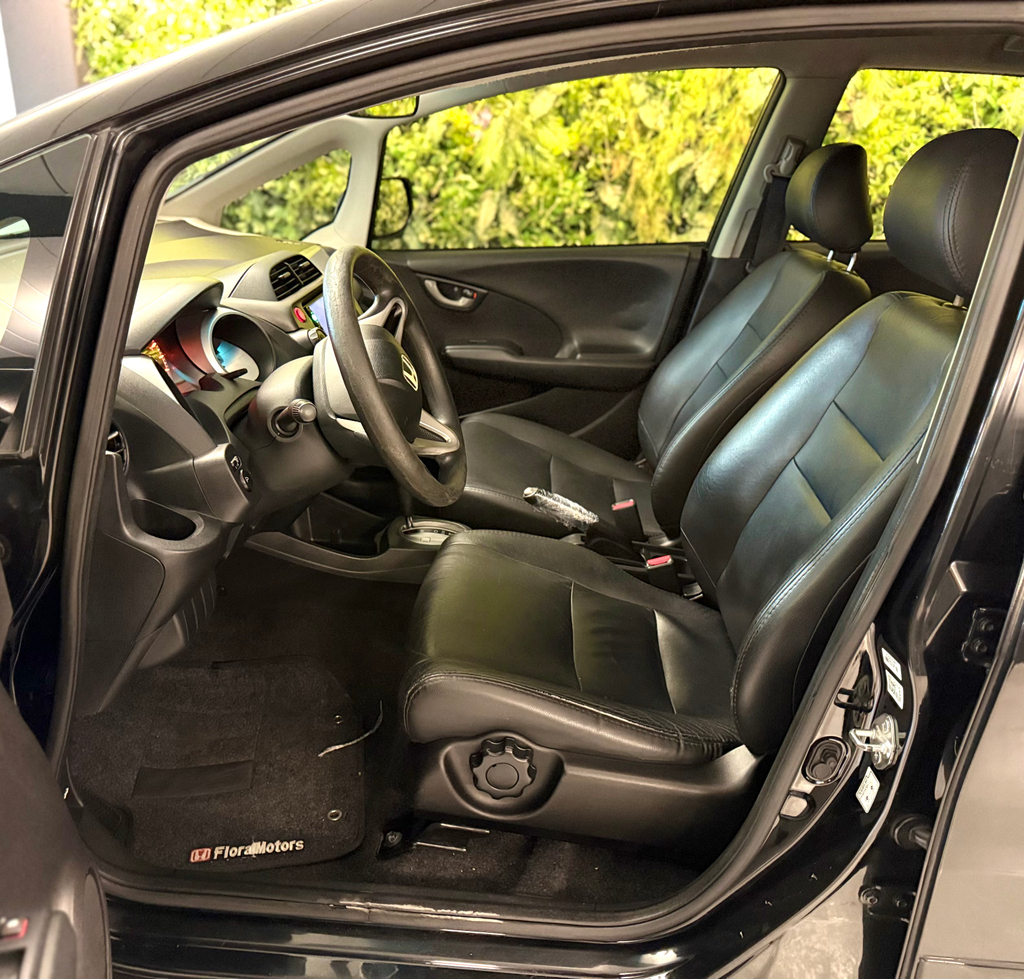 Honda Fit Preto