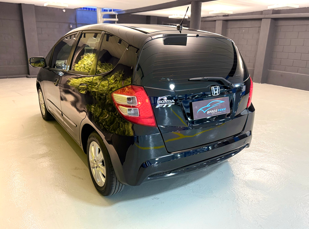 Honda Fit Preto