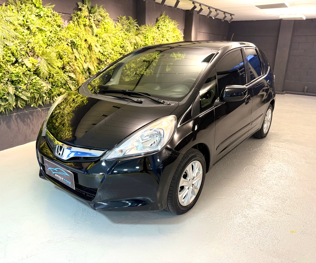 Honda Fit Preto