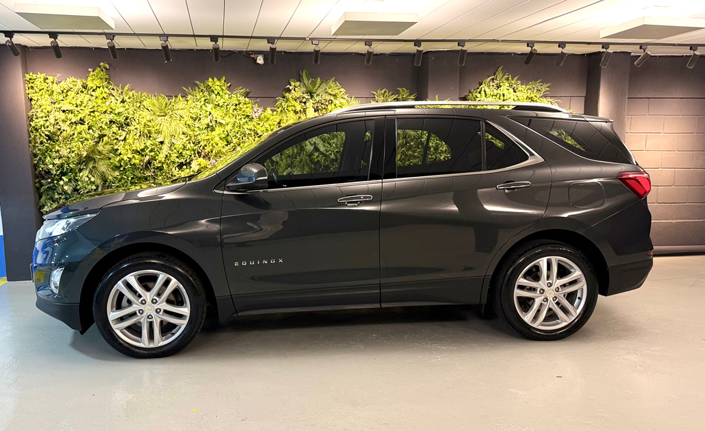 Chevrolet Equinox Cinza