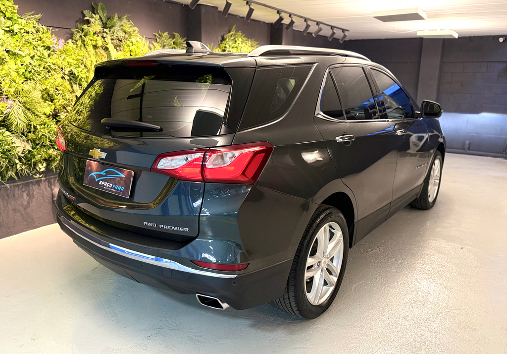 Chevrolet Equinox Cinza