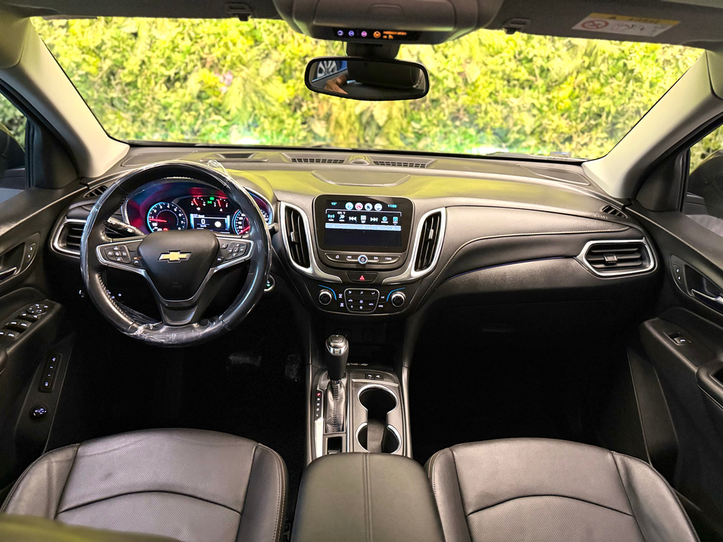 Chevrolet Equinox Cinza