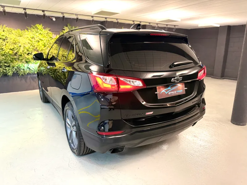 Chevrolet Equinox Preto