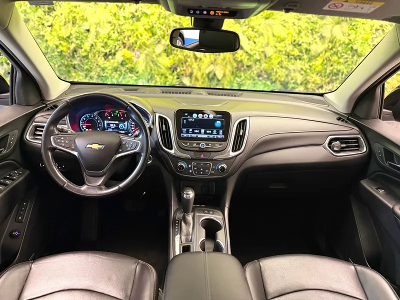 Chevrolet Equinox Preto