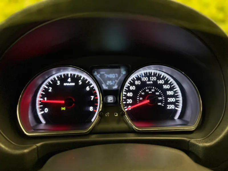 Nissan Versa Preto