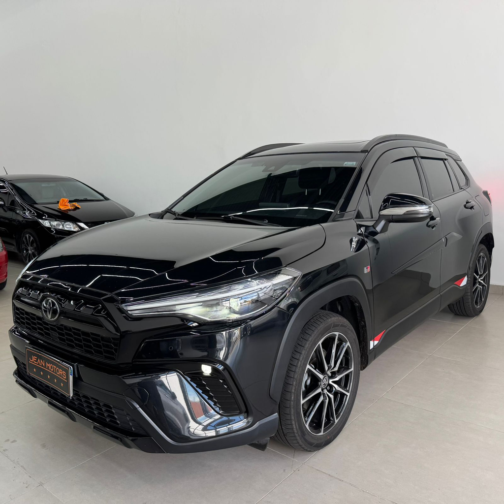 Toyota Corolla Cross Preto
