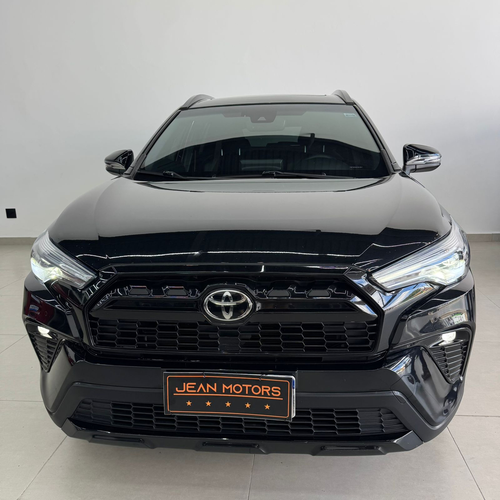 Toyota Corolla Cross Preto