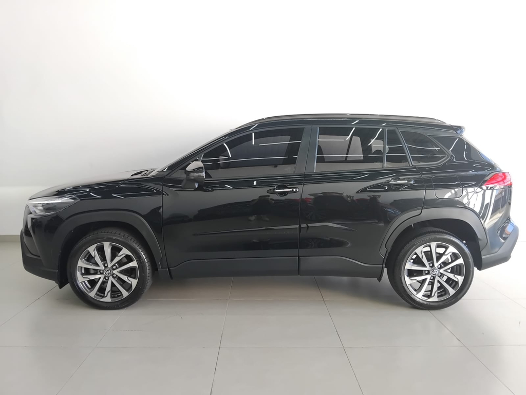 Toyota Corolla Cross Preto