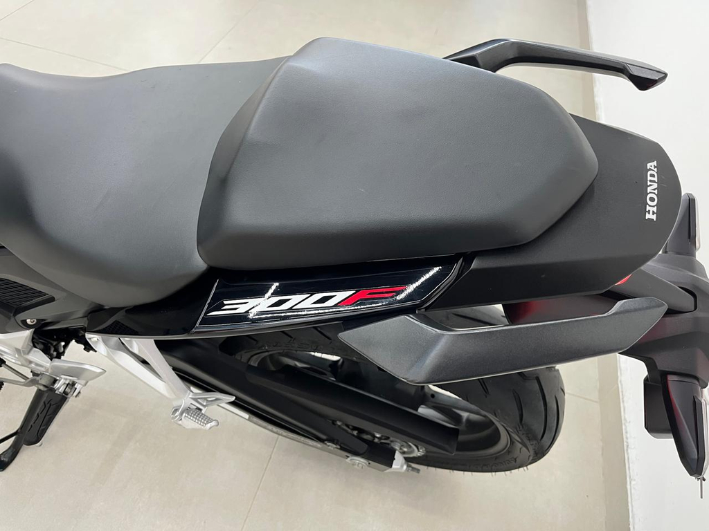 Honda CB 300F Preto
