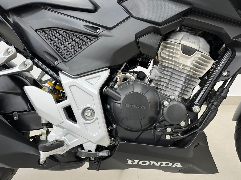 Honda CB 300F Preto