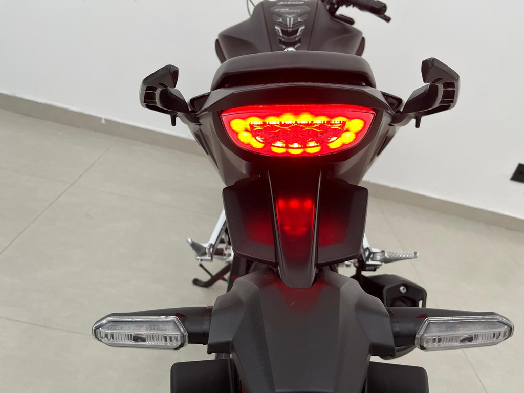 Honda CB 300F Preto
