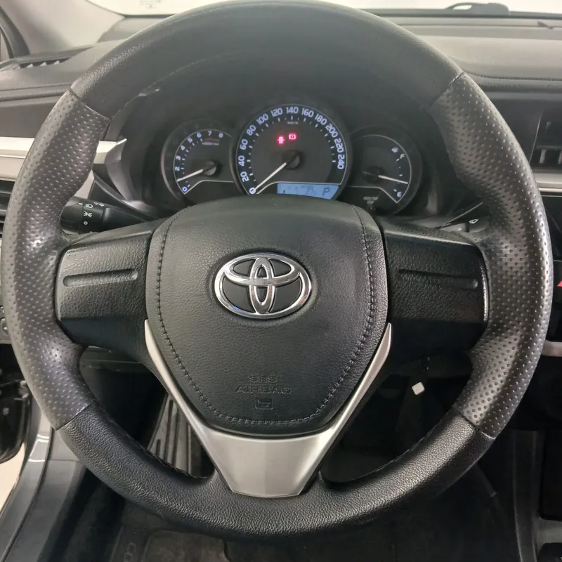 Toyota Corolla Cinza