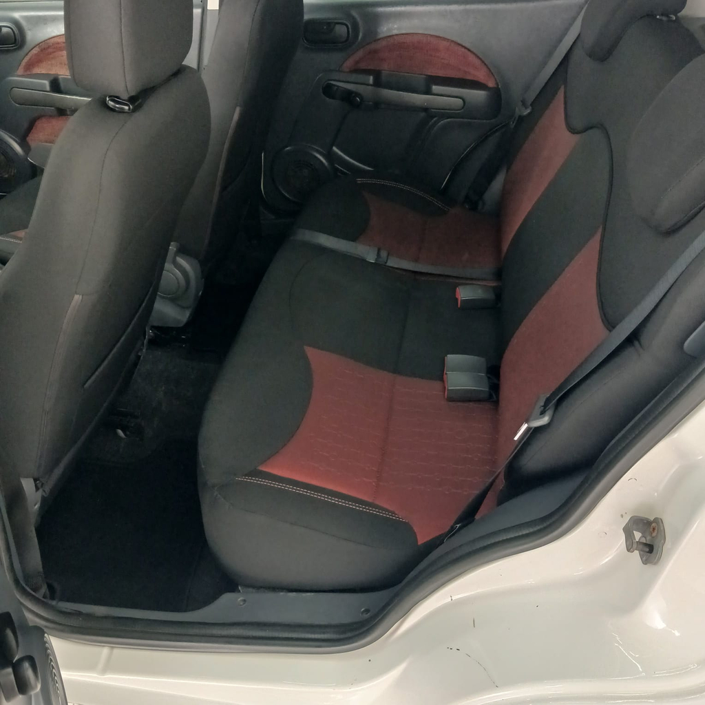 Fiat Uno Branco