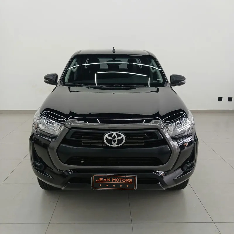 Toyota Hilux Cabine Dupla Preto