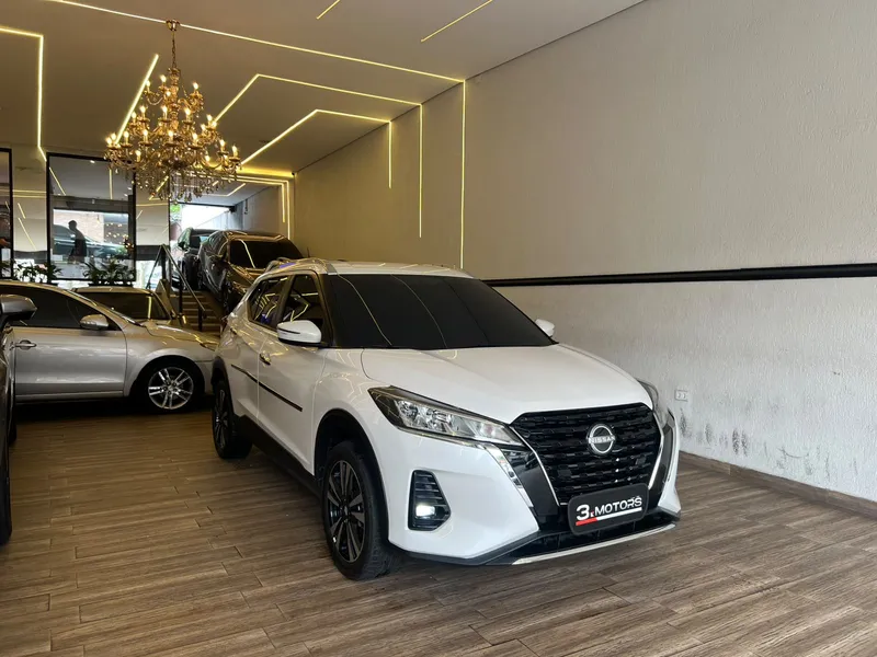 Nissan Kicks Branco