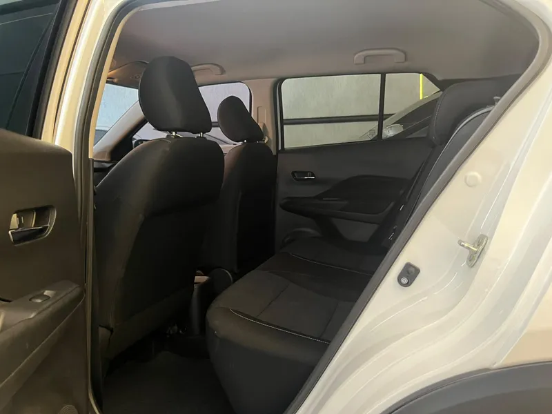 Nissan Kicks Branco